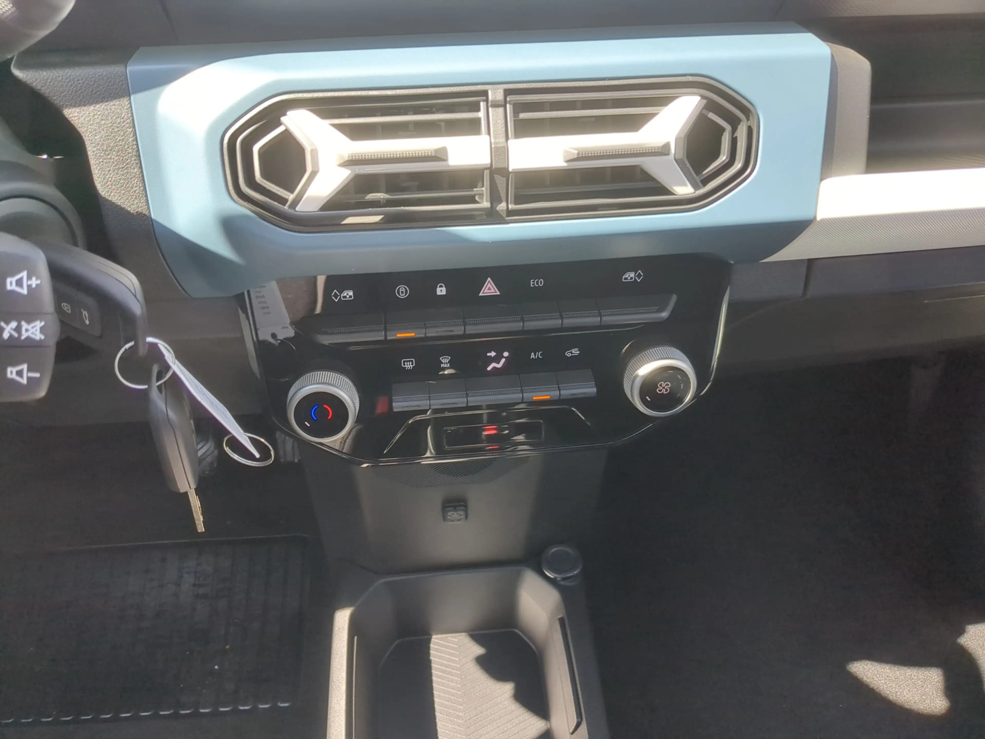 Dacia Spring Electric 70 Expression Klima+PDC+CCS — photo 11