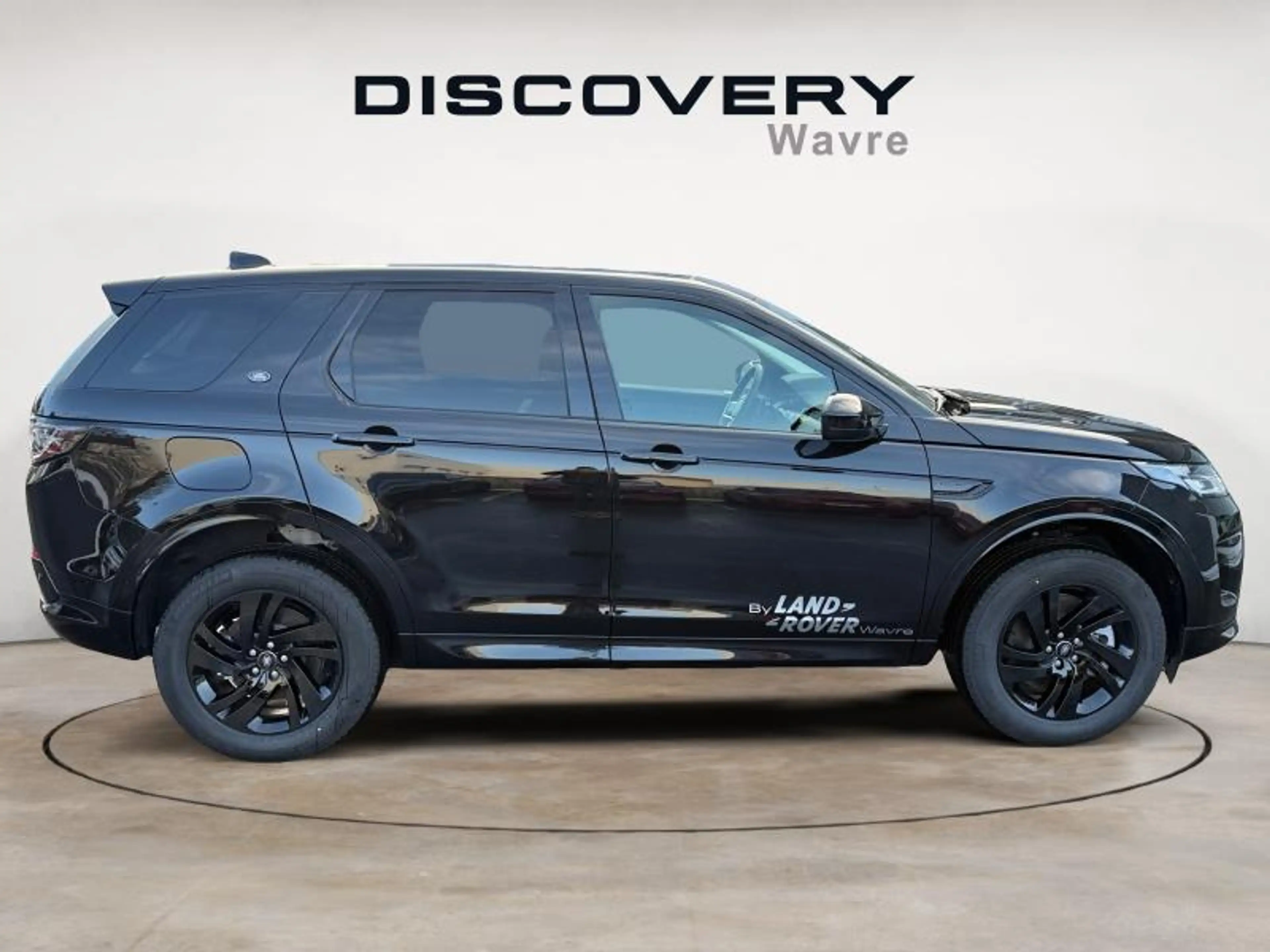 Land Rover Discovery Sport [PHEV] S — photo 6