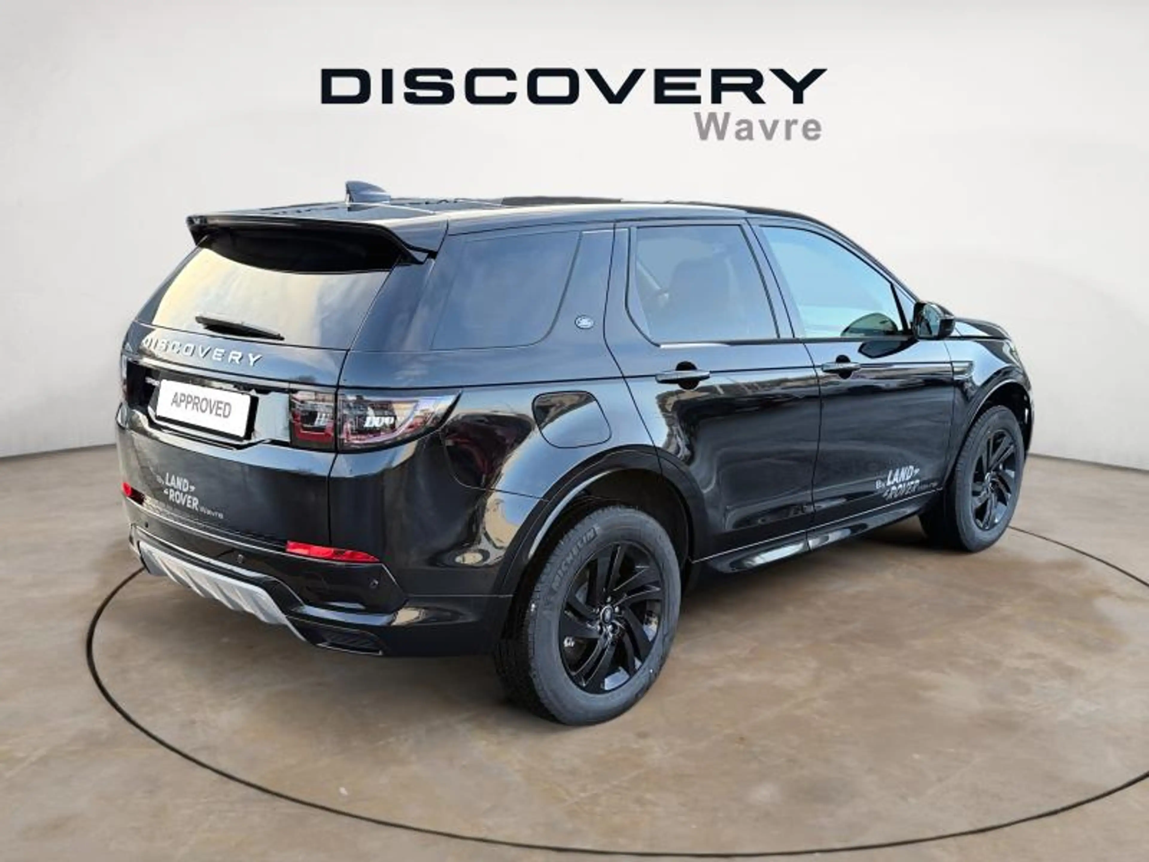 Land Rover Discovery Sport [PHEV] S — photo 5
