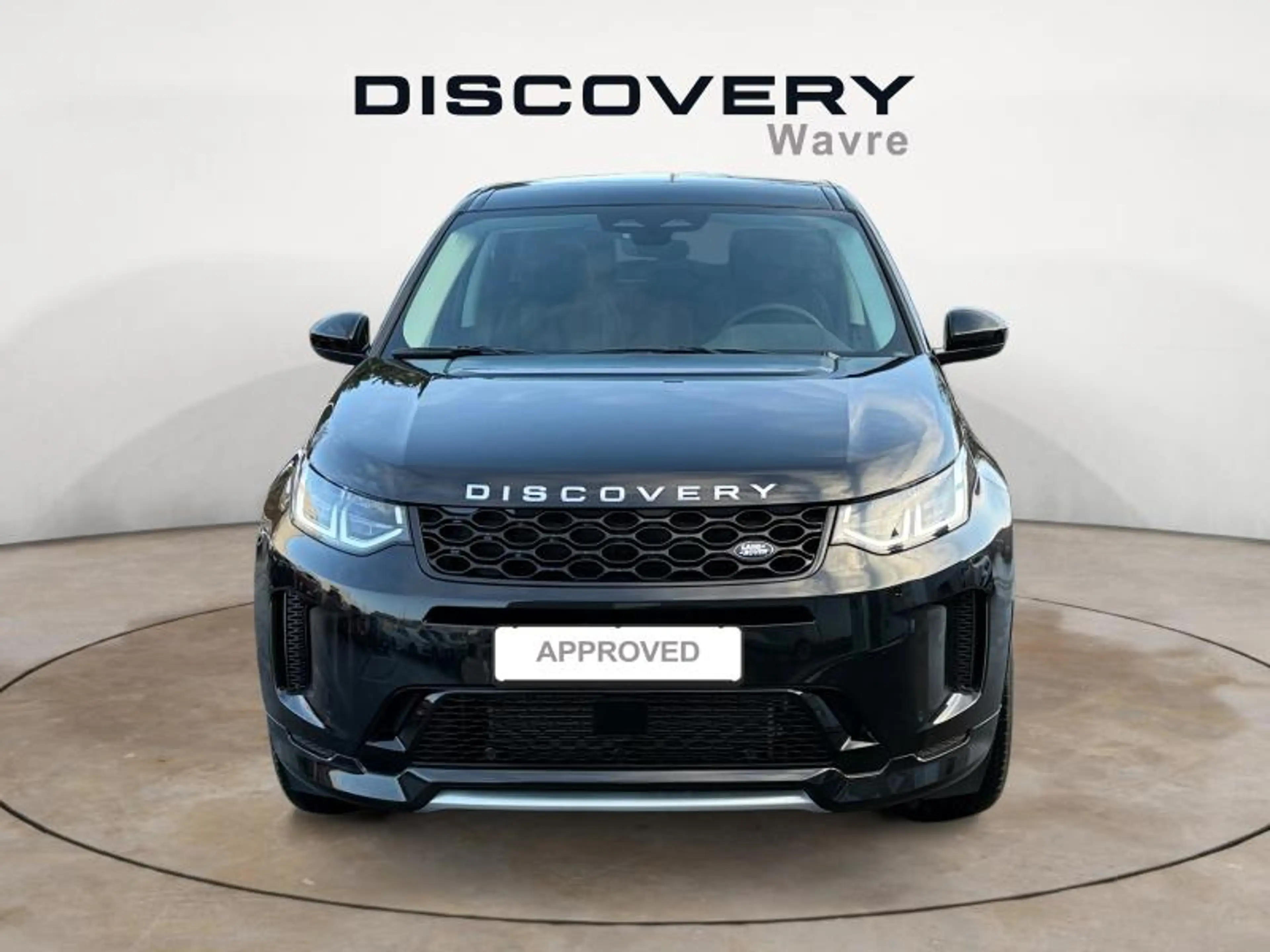 Land Rover Discovery Sport [PHEV] S — photo 8