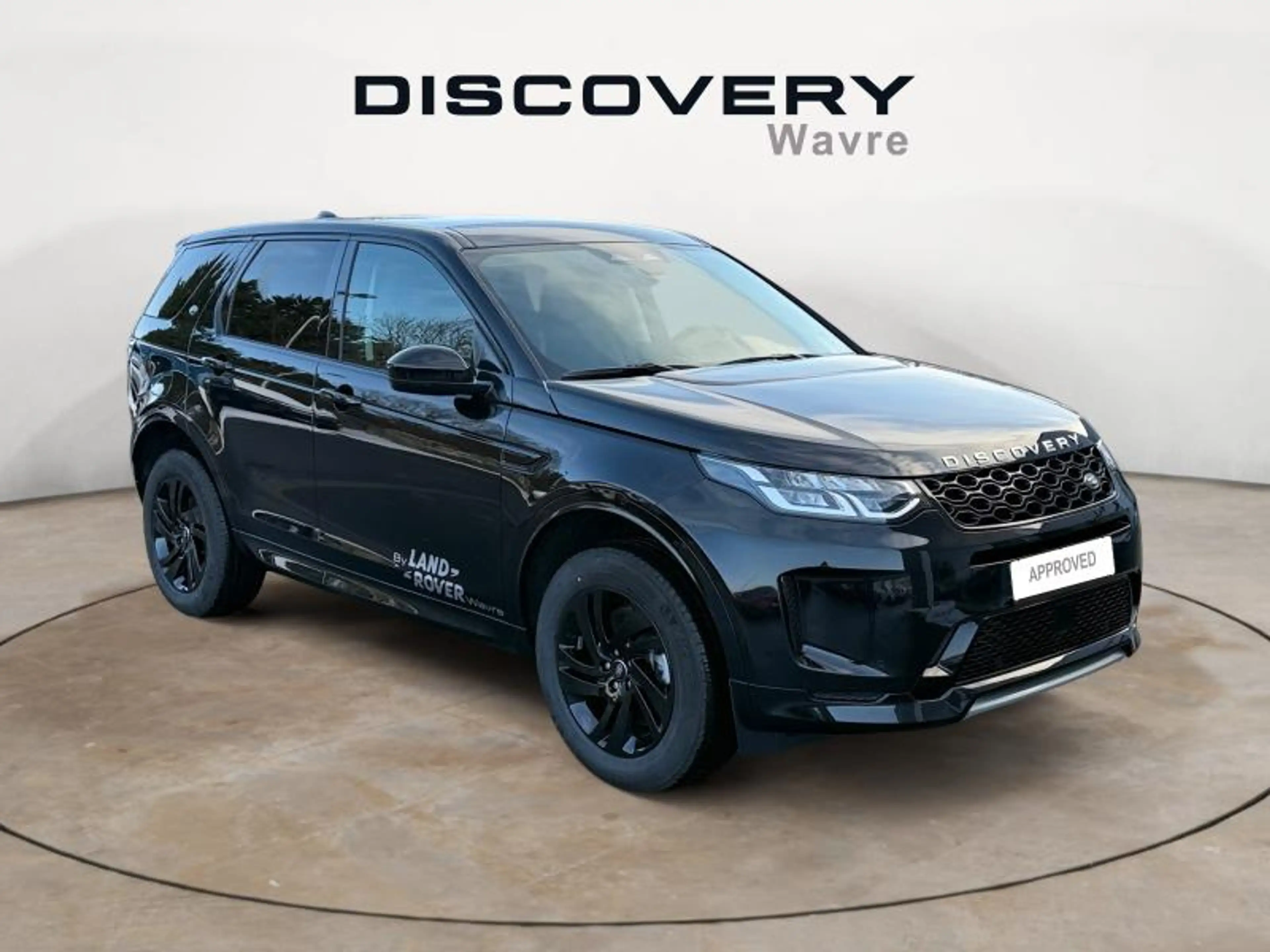 Land Rover Discovery Sport [PHEV] S — photo 7