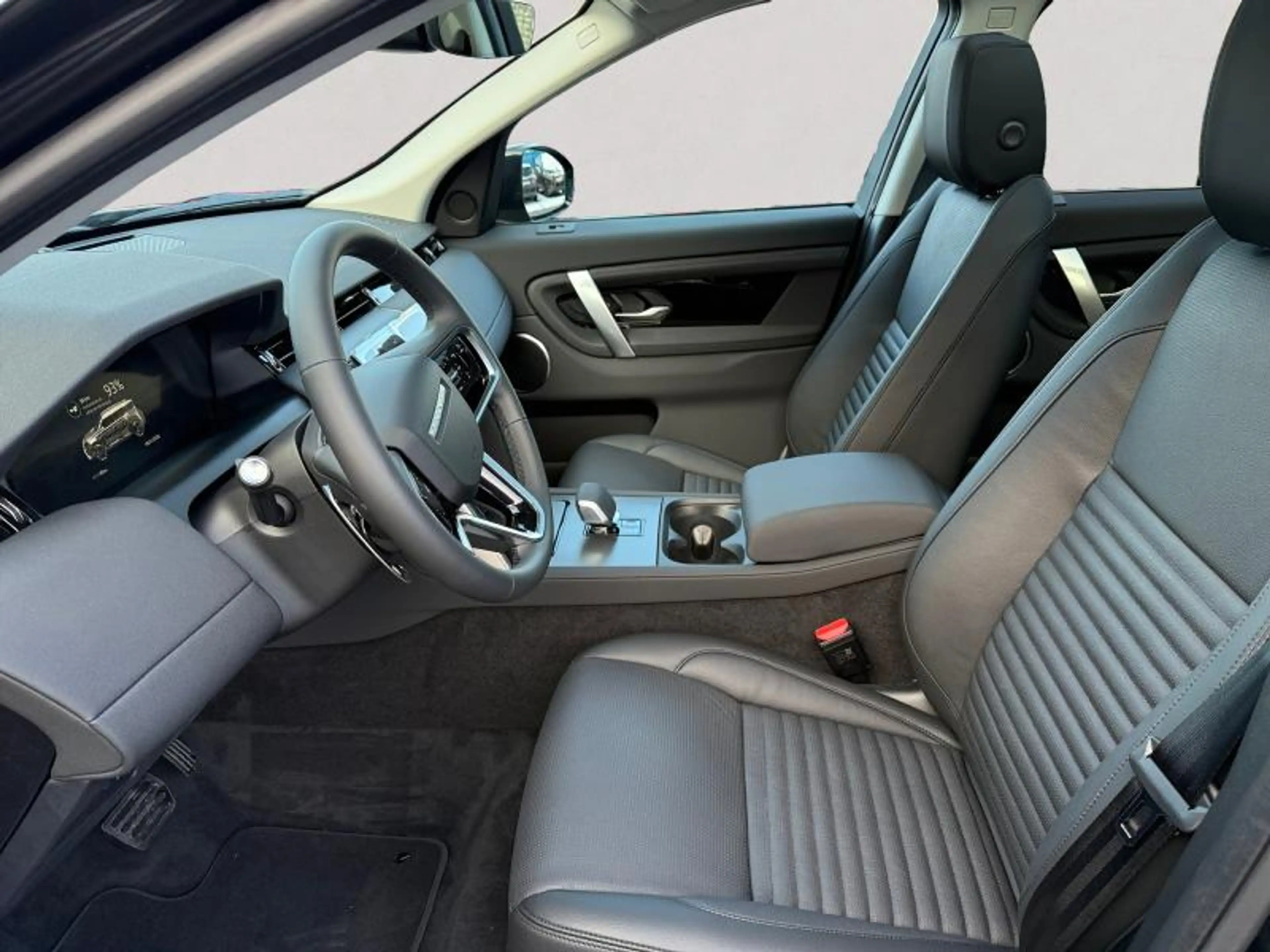 Land Rover Discovery Sport [PHEV] S — photo 9