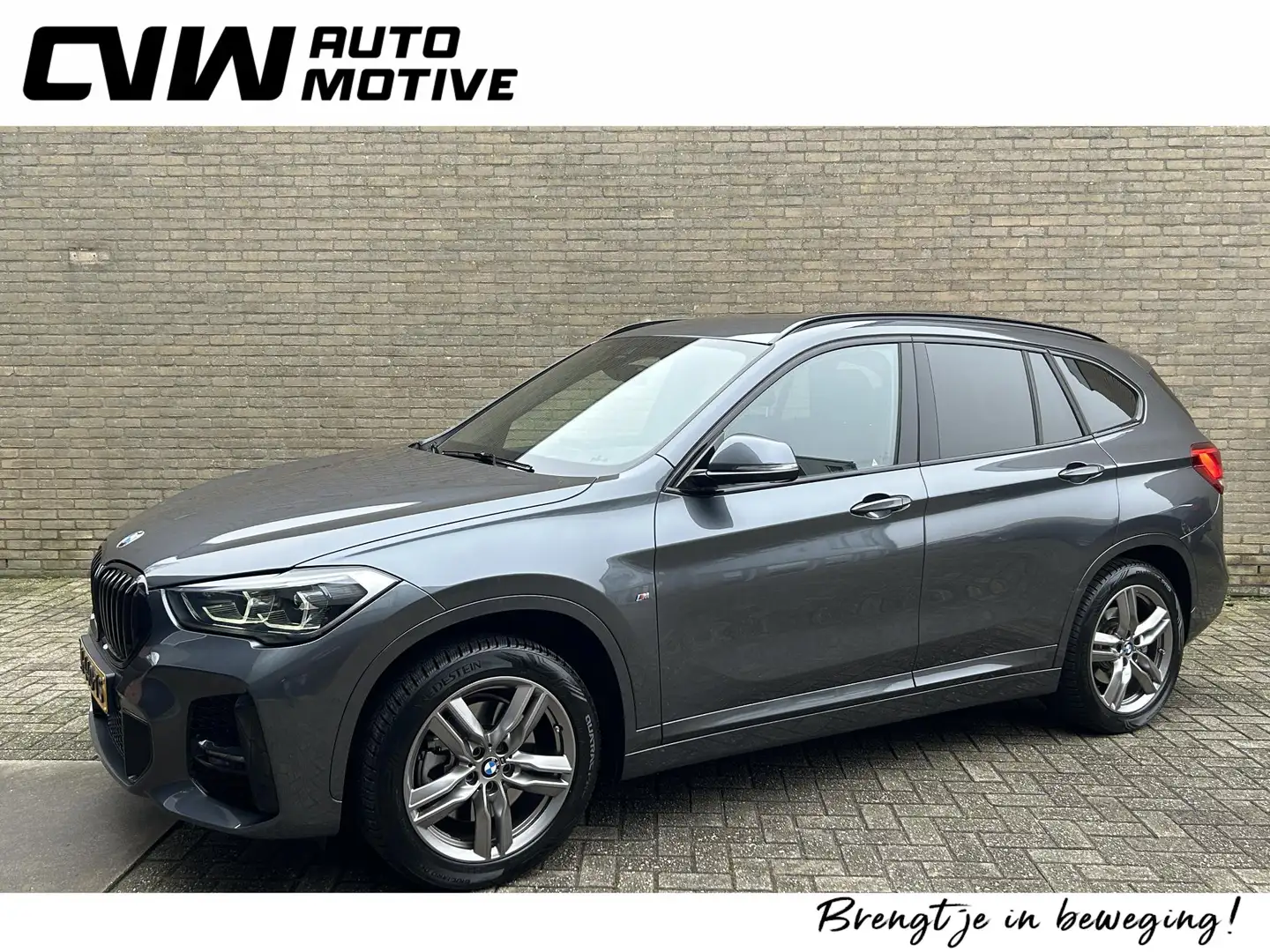 BMW X1 sDrive20i 178pk Business M-sport | Automaat | Spor Grijs - 1