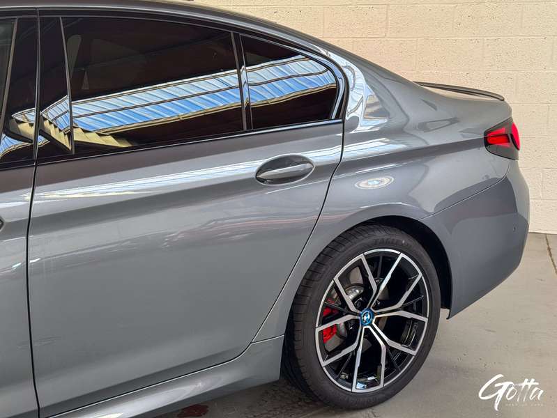 Photo du véhicule BMW 530