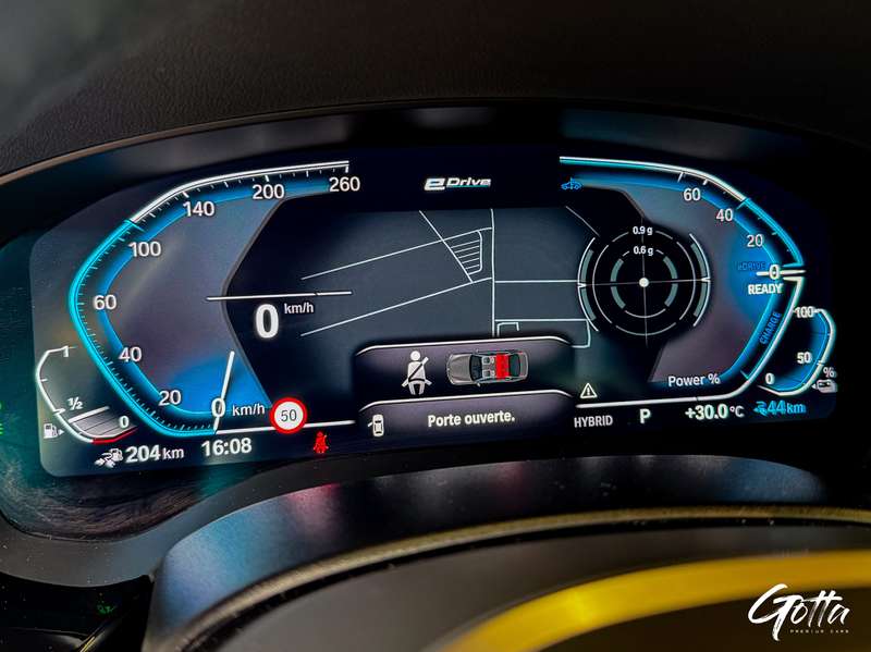 Photo du véhicule BMW 530