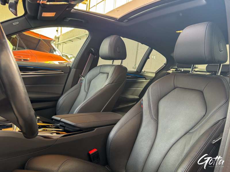 Photo du véhicule BMW 530