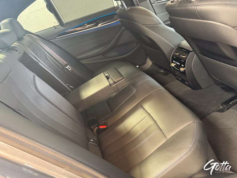 Photo du véhicule BMW 530