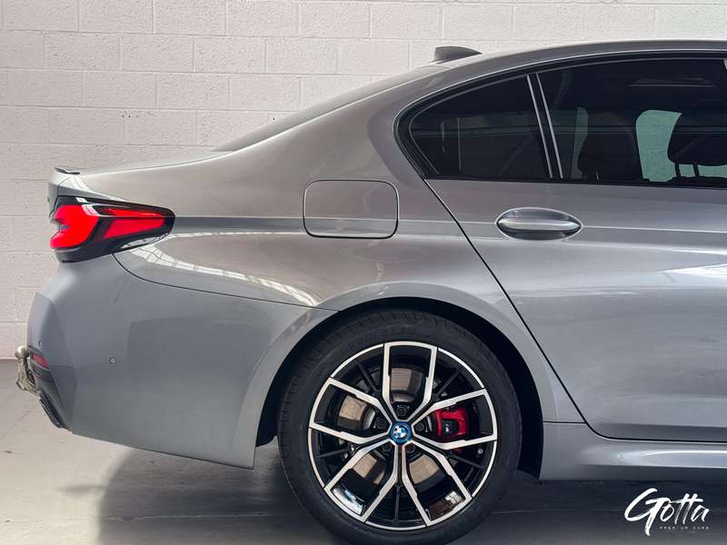 Photo du véhicule BMW 530