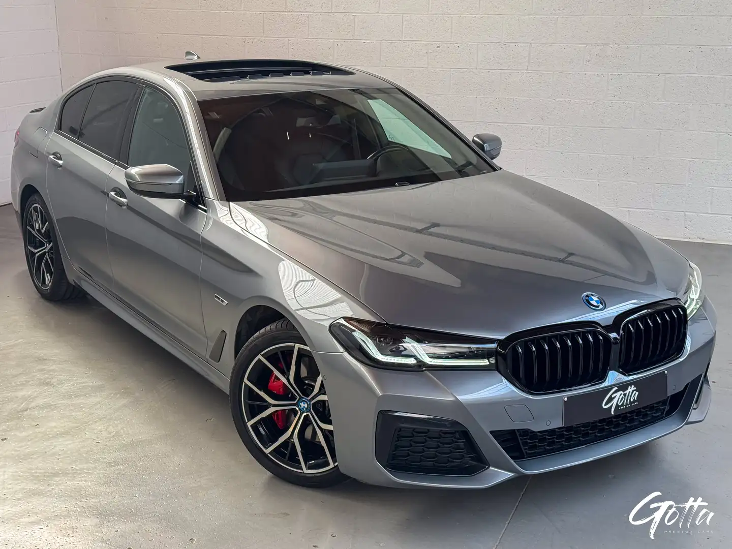 BMW 530 eA PHEV 184CH**TOIT OUVRANT/PACK M/ ATTACHE REMORQ Gris - 2