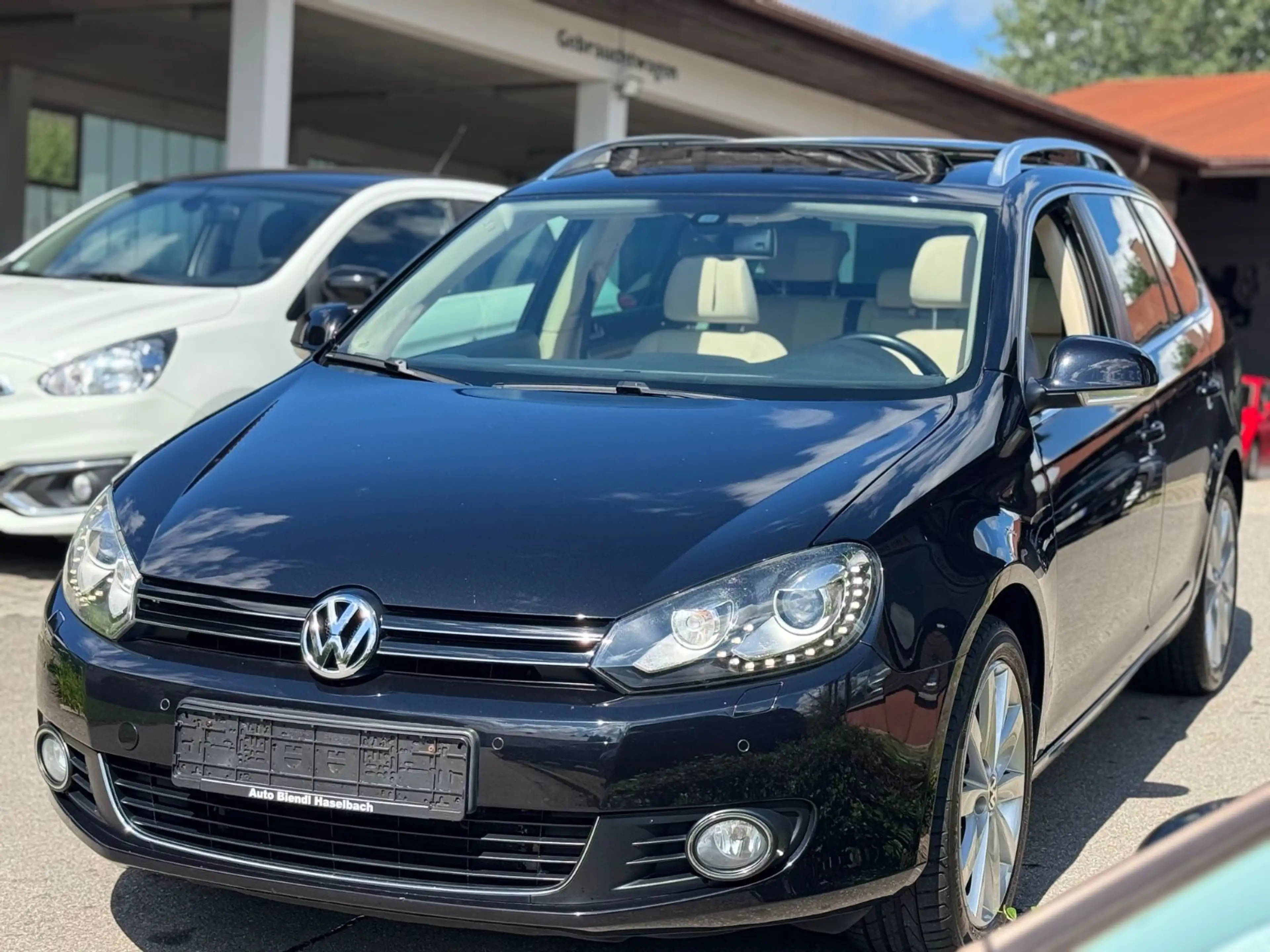 Volkswagen Golf VI Variant Highline Pano Standheizung — photo 3