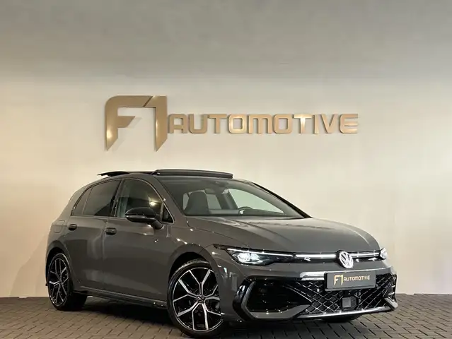 Volkswagen Golf view 5