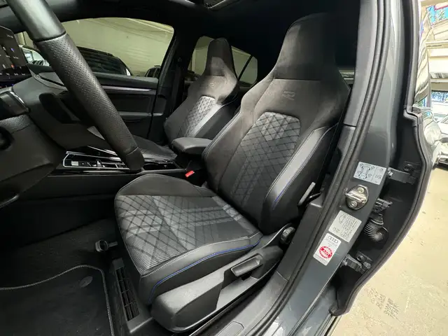 Volkswagen Golf view 6