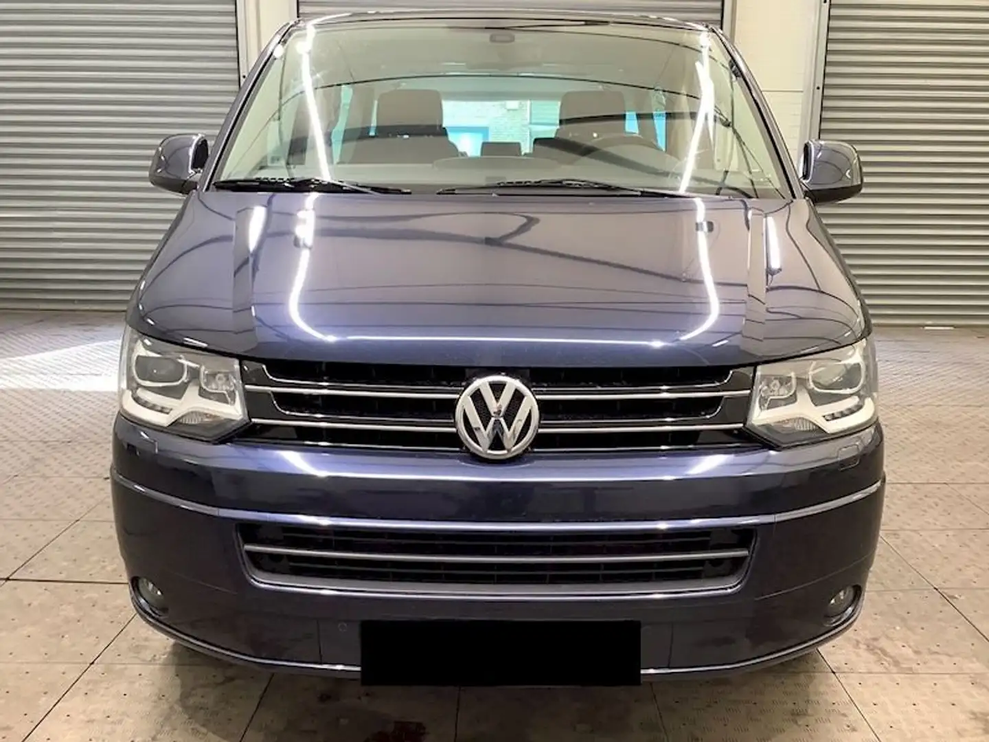 Volkswagen T5 Multivan 2.0 TDI (132 kW / 180 PS) Lang Match 7 Sitze - 2