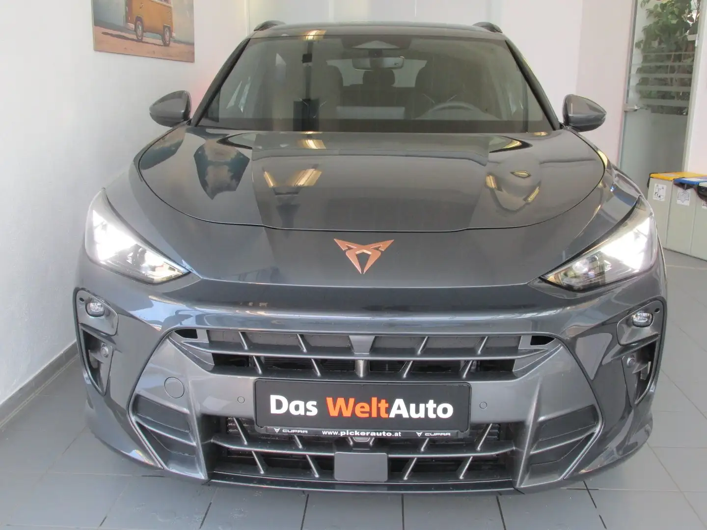 CUPRA Terramar 1.5 e-TSI 150 PS DSG Grau - 2
