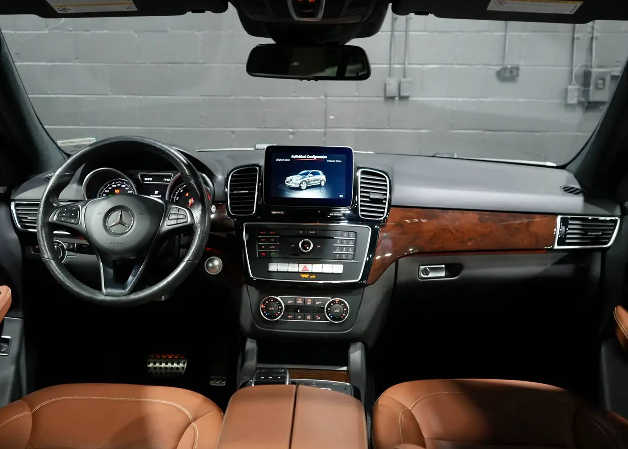 Mercedes-Benz GLE снимка Mercedes-Benz GLE