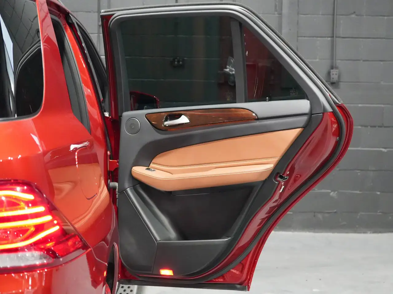 Mercedes-Benz GLE снимка Mercedes-Benz GLE