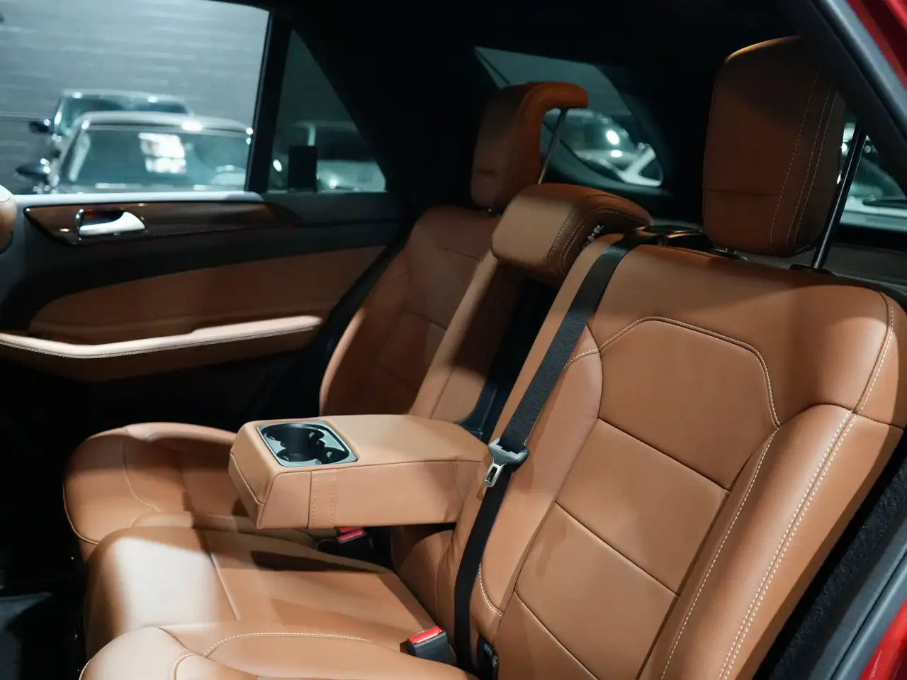 Mercedes-Benz GLE снимка Mercedes-Benz GLE