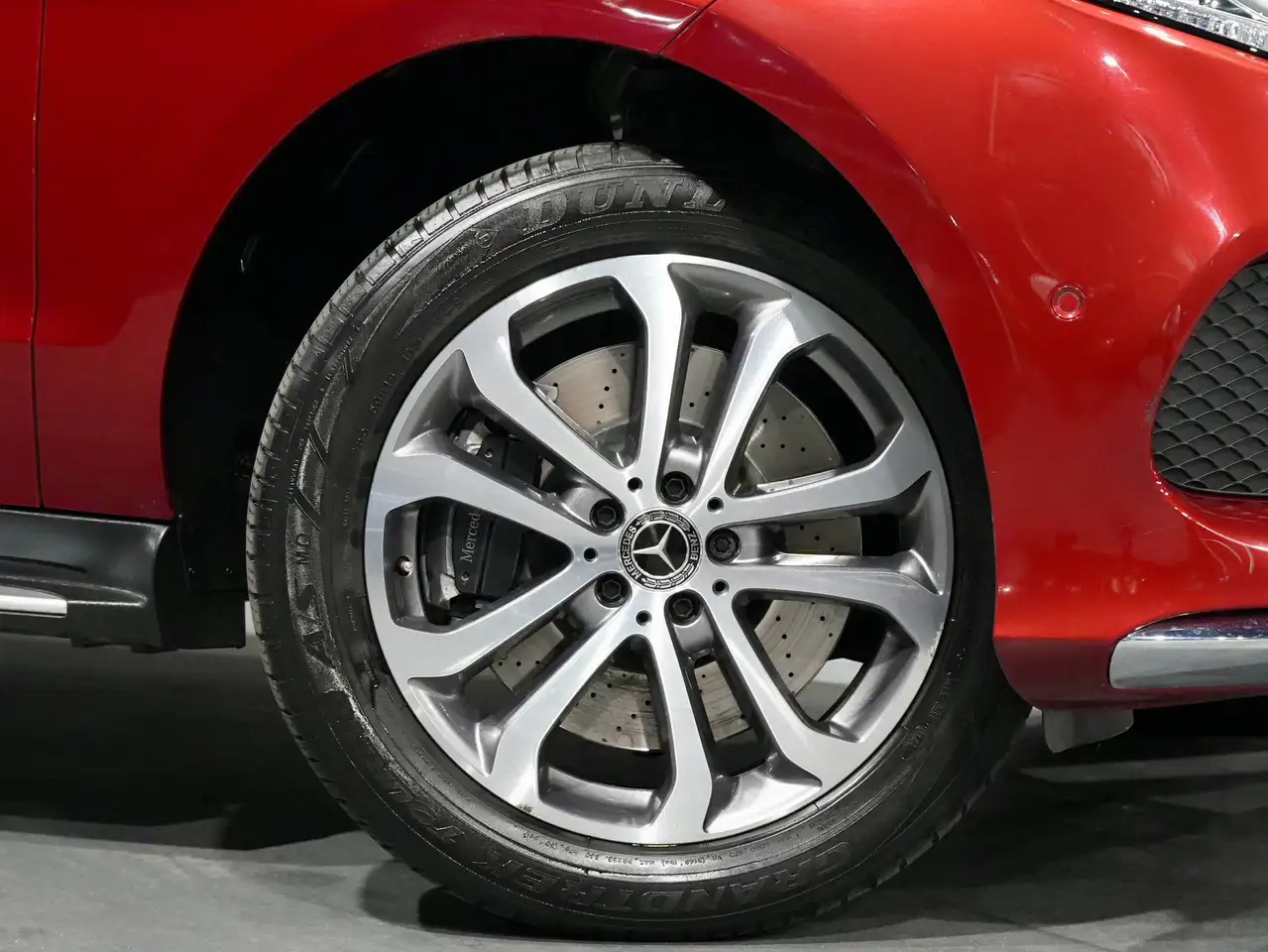Mercedes-Benz GLE снимка Mercedes-Benz GLE