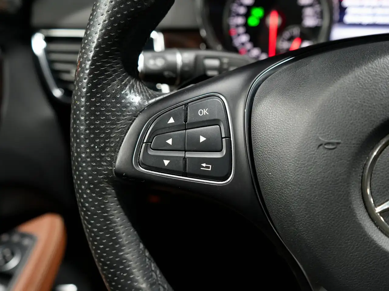 Mercedes-Benz GLE снимка Mercedes-Benz GLE