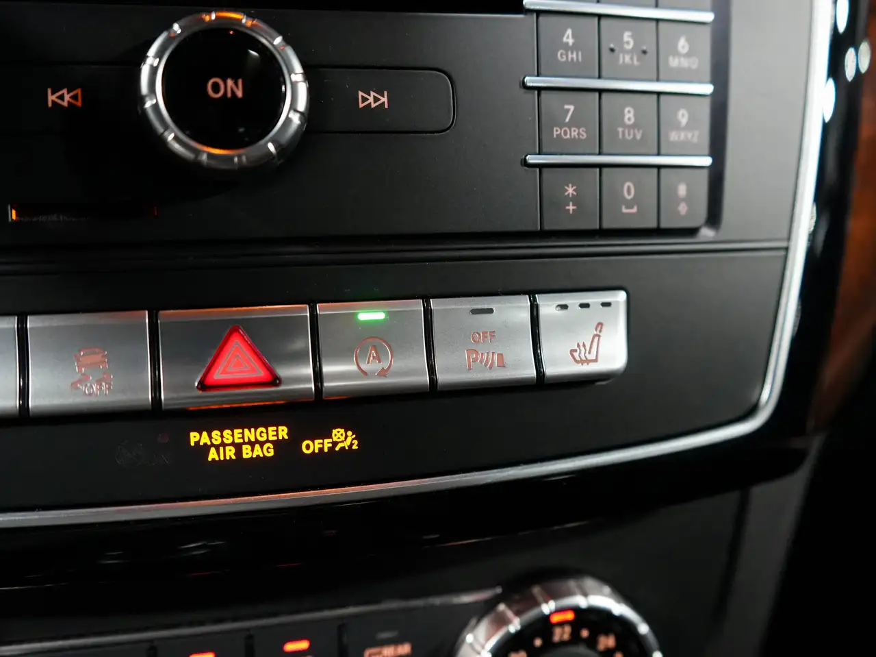 Mercedes-Benz GLE снимка Mercedes-Benz GLE