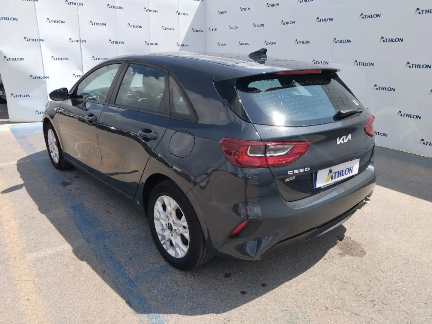 Kia Ceed / cee'd 1.6 MHEV iMT Eco-Dynamics Concept 136 Gris - 2
