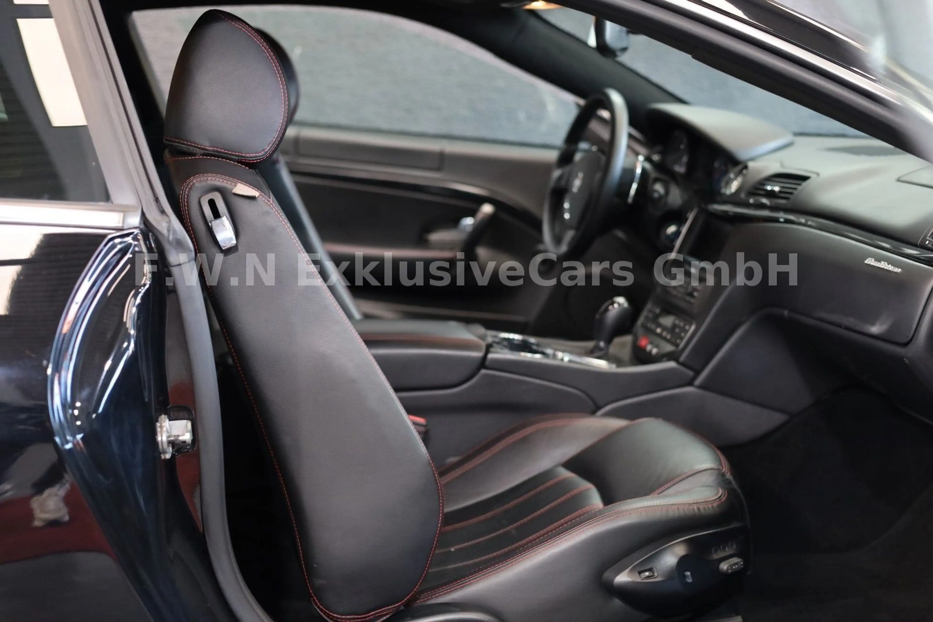 Maserati GranTurismo 4.2 V8 Automatik*Leder*Sport Coupe — photo 4