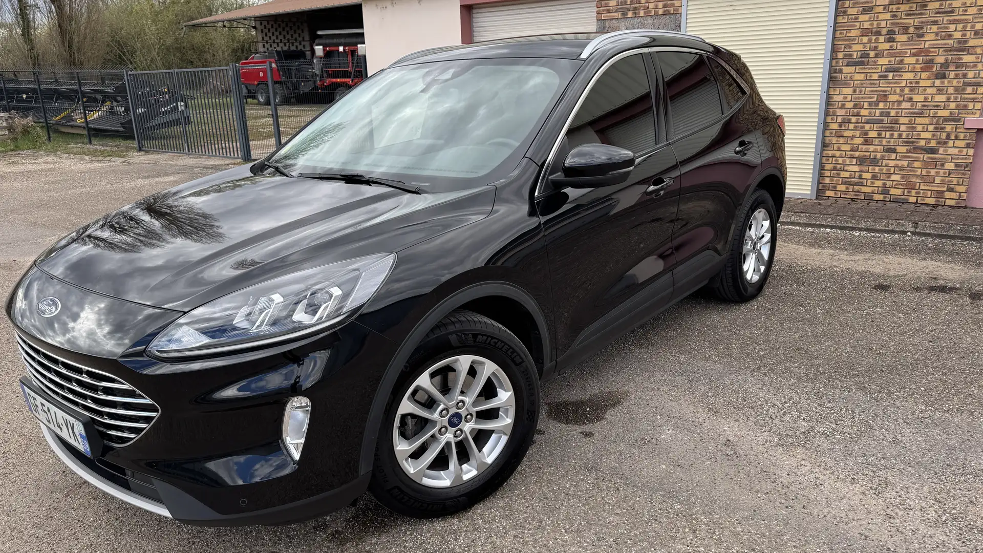 Ford Kuga TİTANİUM POWERSHİFT 1.ère main/CarPlay/Caméra Noir - 2