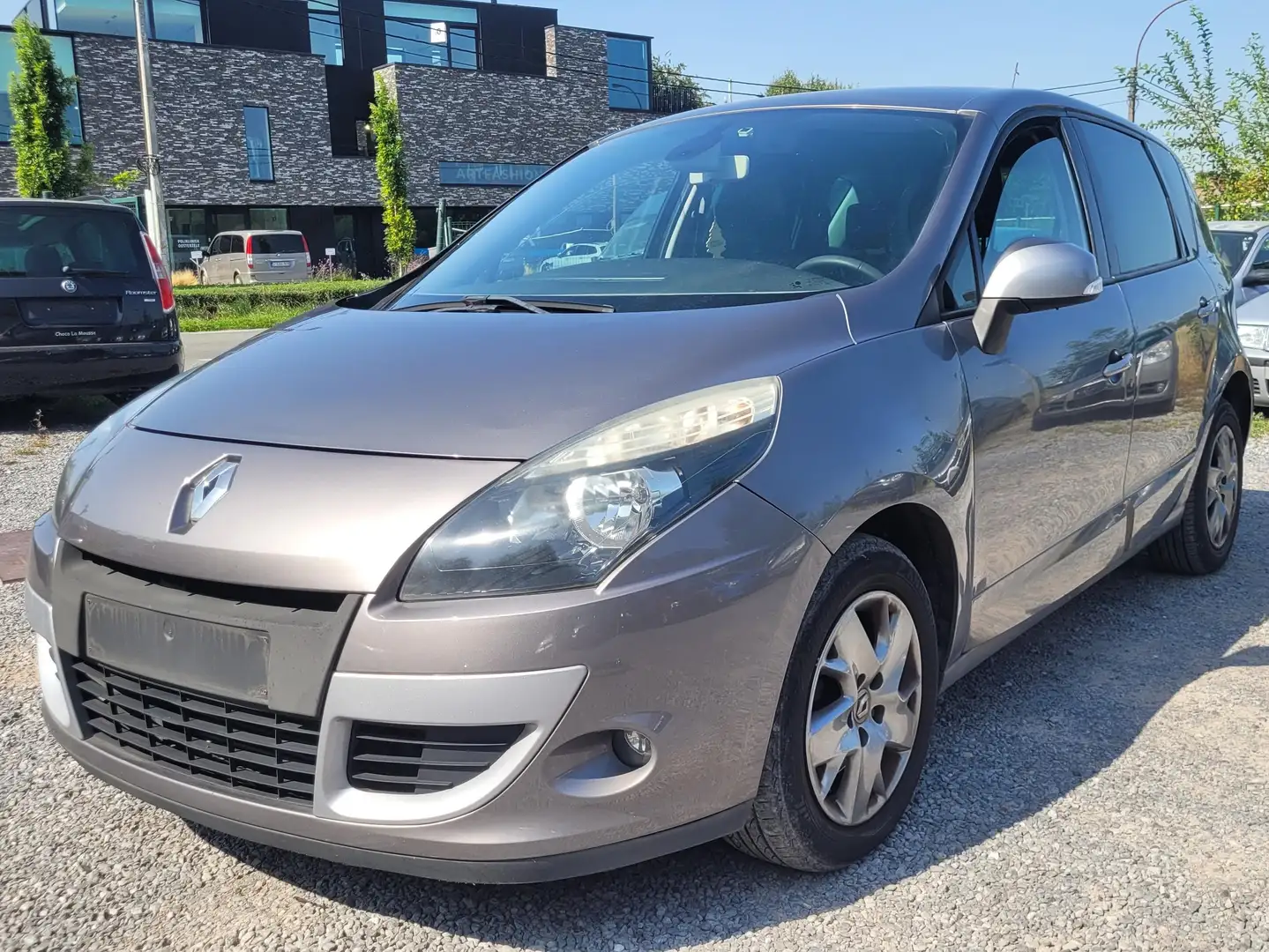 Renault Scenic 1.6dci 96kw/130pk AIRCO GPS EURO 5 12-2011 Grijs - 2