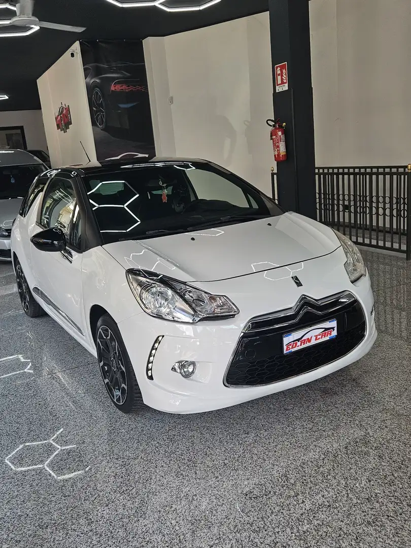 Citroen DS3 1.4 vti airdream Just Black Gpl 95cv - 1