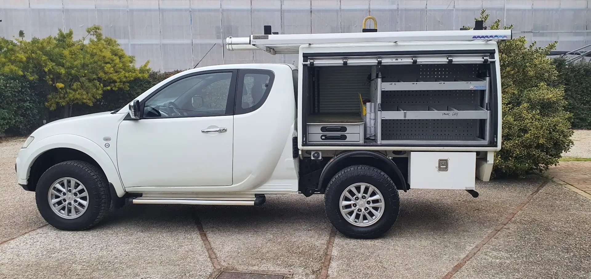 Mitsubishi L200 L200 d.cab 2.5 di-d Intense Plus 178cv N1 E5 Білий - 2