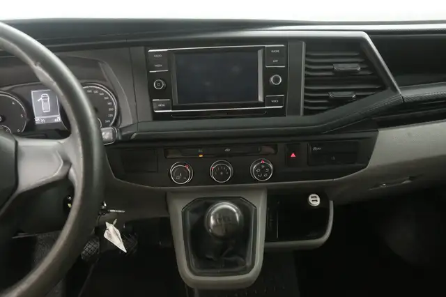 Volkswagen Transporter view 11