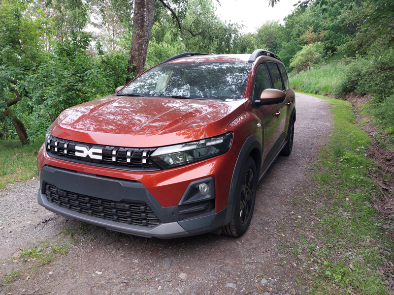 Dacia Jogger TCe110 Extreme 5Si. SOFORT Terracottabraun