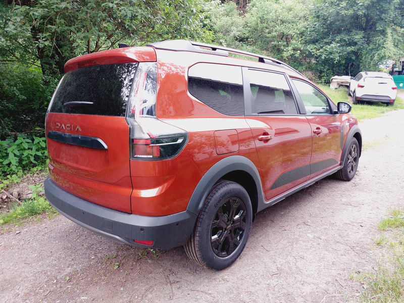Dacia Jogger TCe110 Extreme 5Si. SOFORT Terracottabraun — photo 3