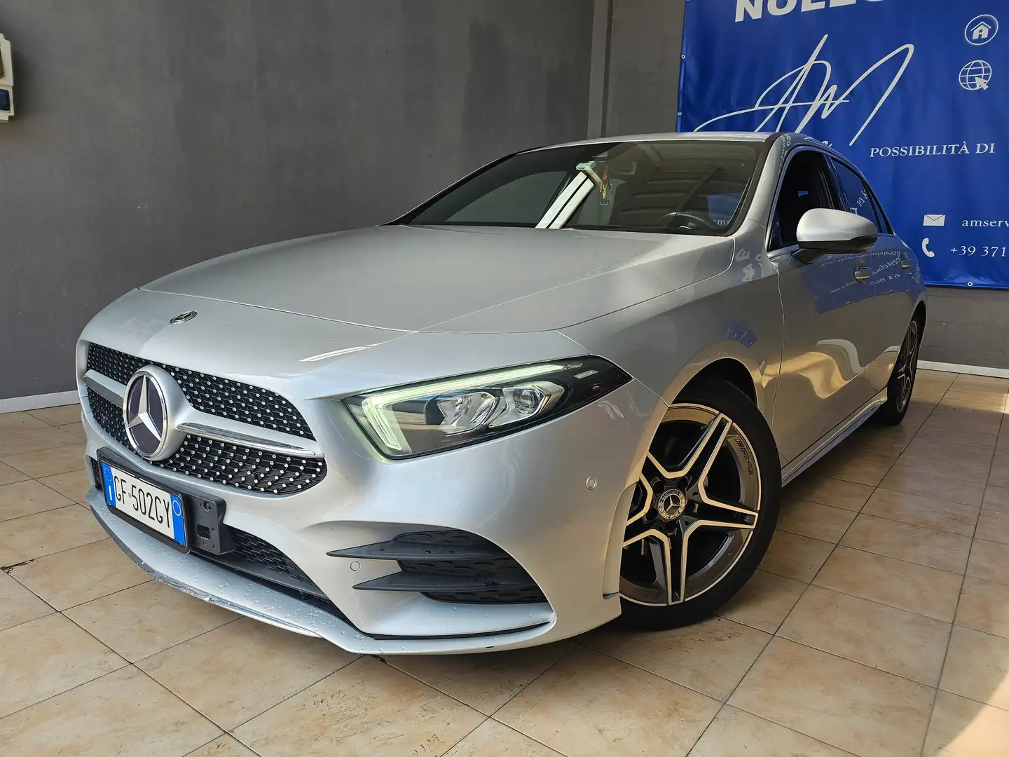 Mercedes-Benz A 180 A 180 d Premium auto Argent - 1