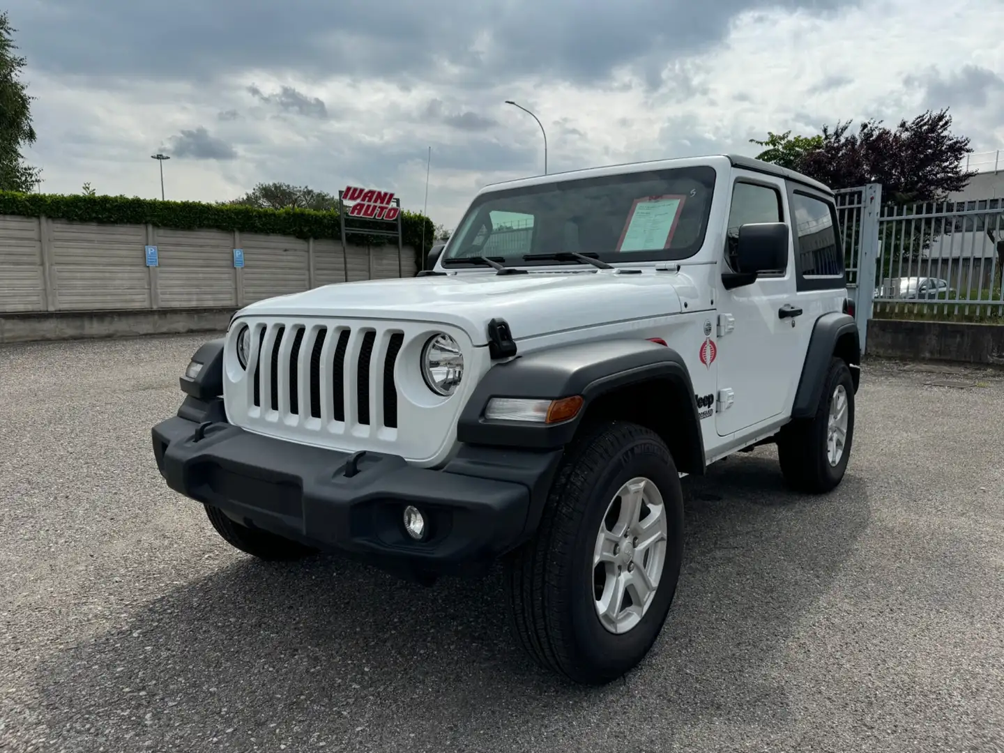 Jeep Wrangler Jeep Wrangler 3.6 L V6 Sport 80th CAMBIO MECCANICO Blanco - 1