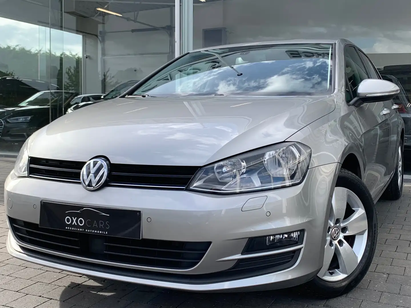 Volkswagen Golf 1.2TSI 110CV / Gps / CarPlay / Cruise / PDC / Grau - 1