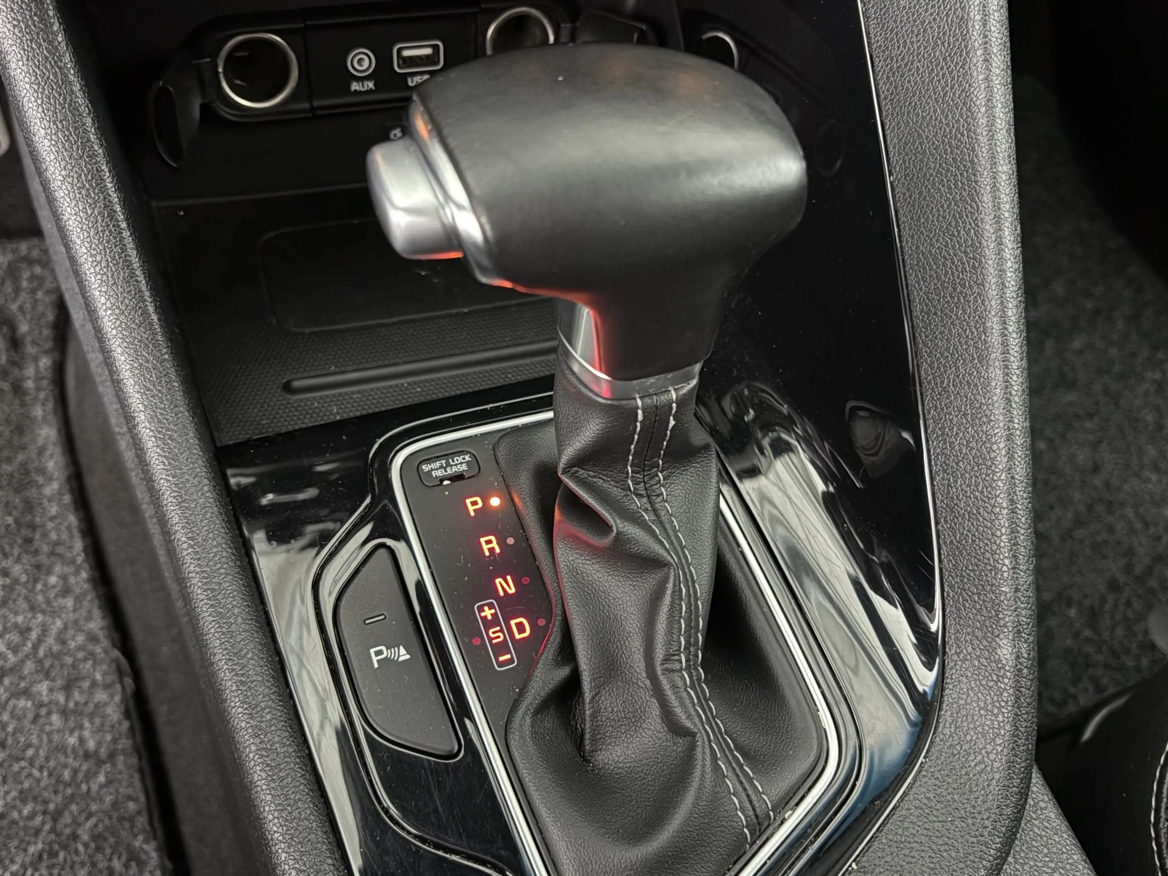 Kia Niro 1.6 GDi Hybrid DynamicPlusLine | TREKHAAK | CARPLA — photo 13