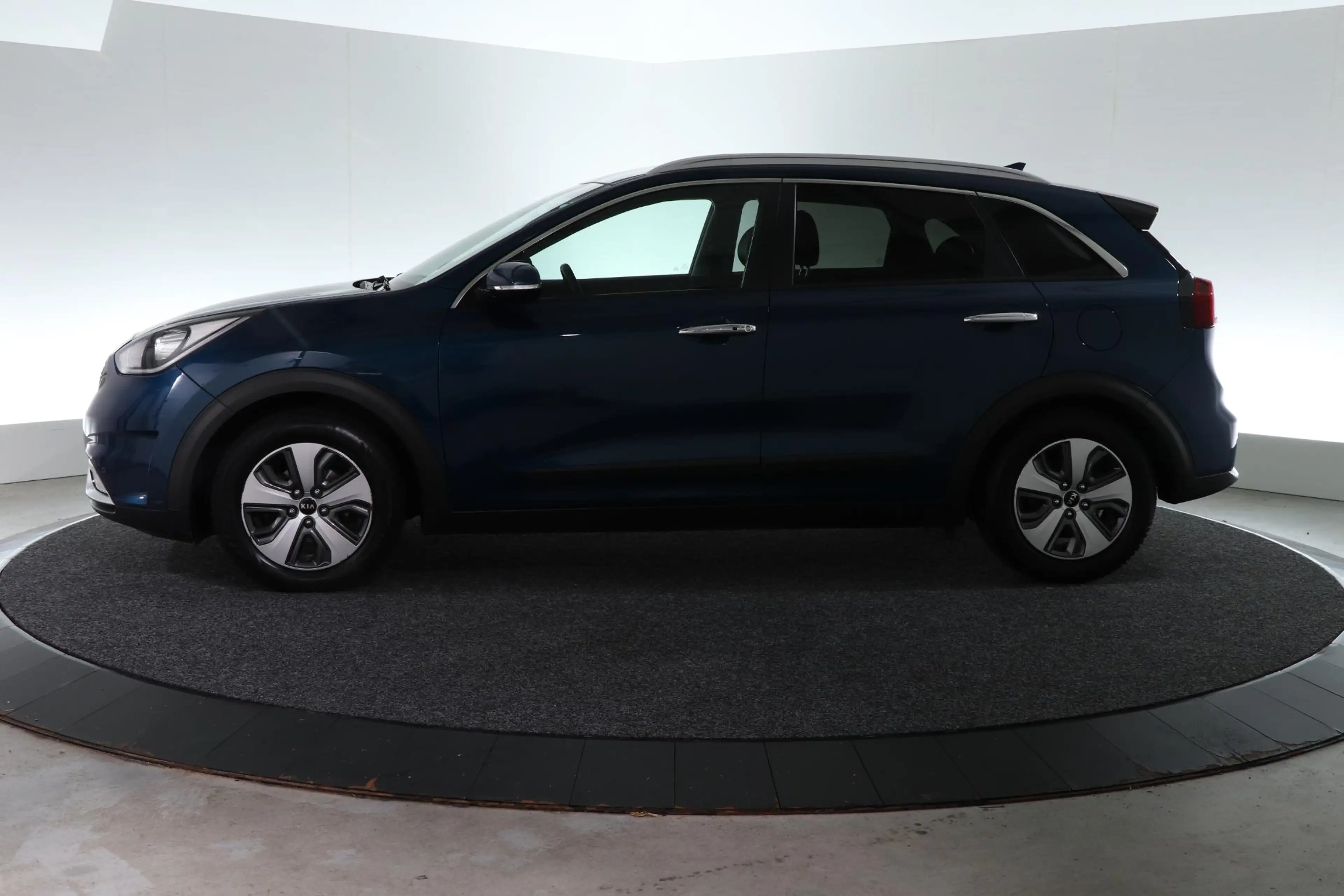 Kia Niro 1.6 GDi Hybrid DynamicPlusLine | TREKHAAK | CARPLA — photo 8