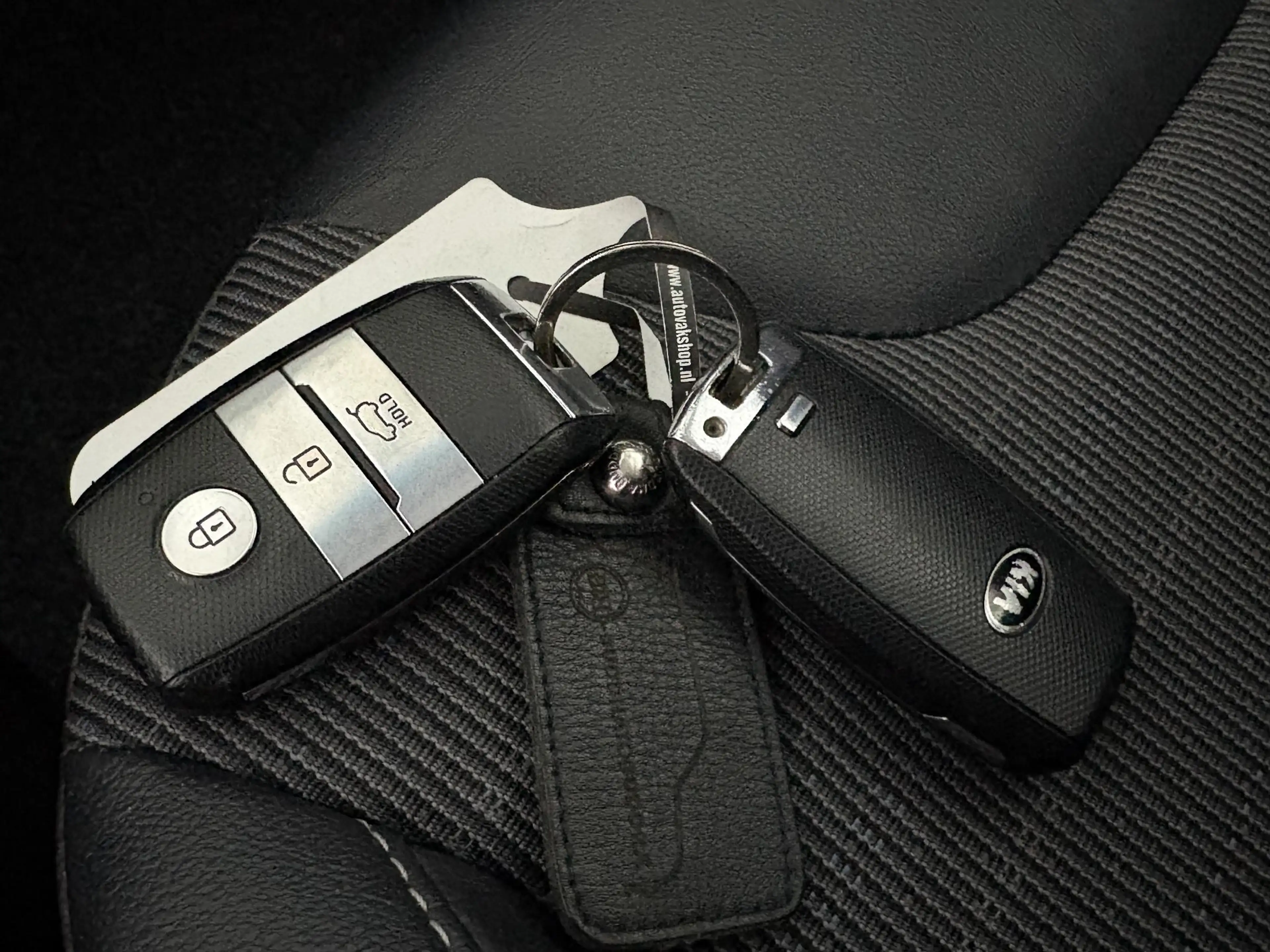Kia Niro 1.6 GDi Hybrid DynamicPlusLine | TREKHAAK | CARPLA — photo 29