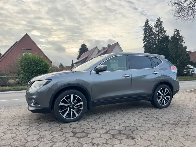 Nissan X-Trail 1.6 dCi 7-Sitzer*Pano+8xAlu+Spur+Abstand