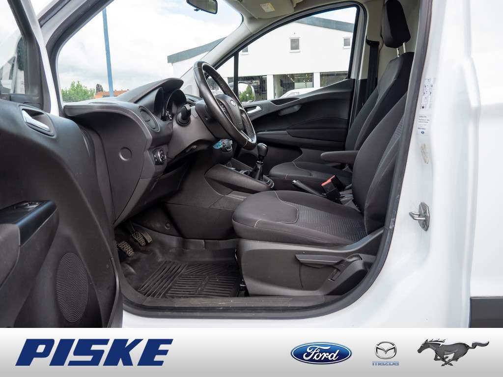Ford Transit Courier