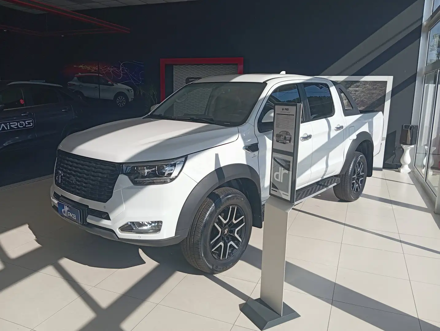 DR Automobiles PK8 2.0 turbo diesel 4x4 136cv Weiß - 1