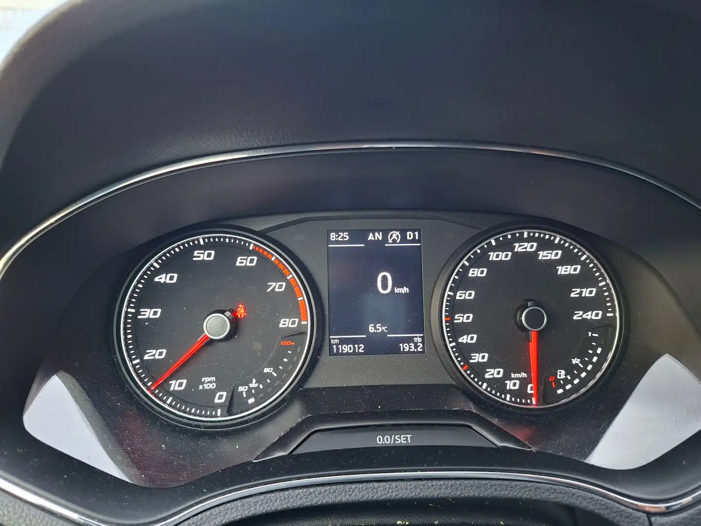 SEAT Arona Style EcoTSI DSG Weiß - 2