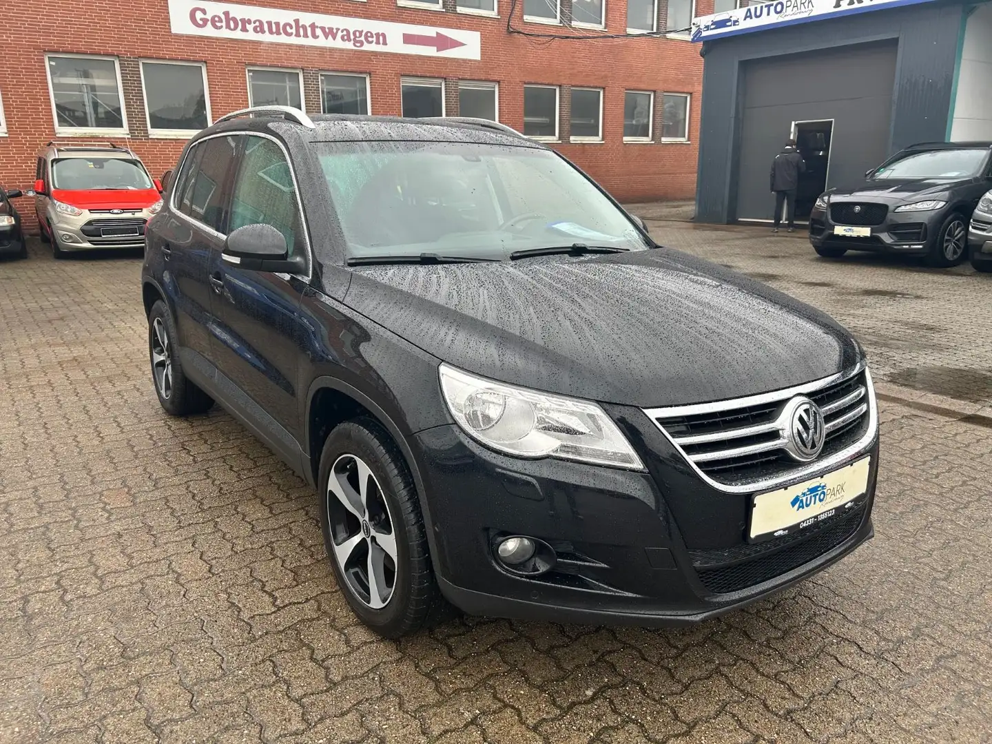 Volkswagen Tiguan Sport & Style 4Motion Schwarz - 2