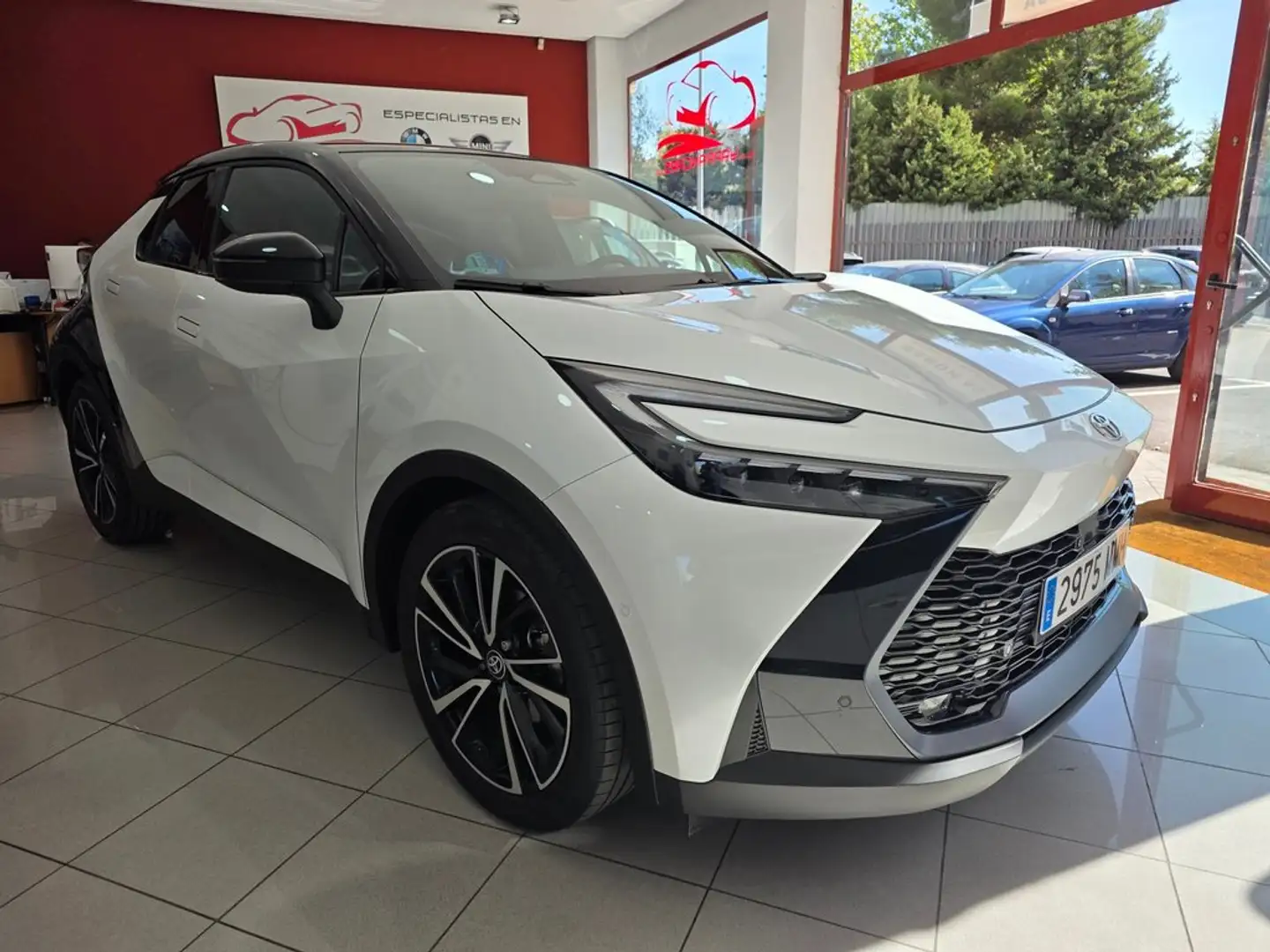 Toyota C-HR 200H Premiere Edition Blanco - 1
