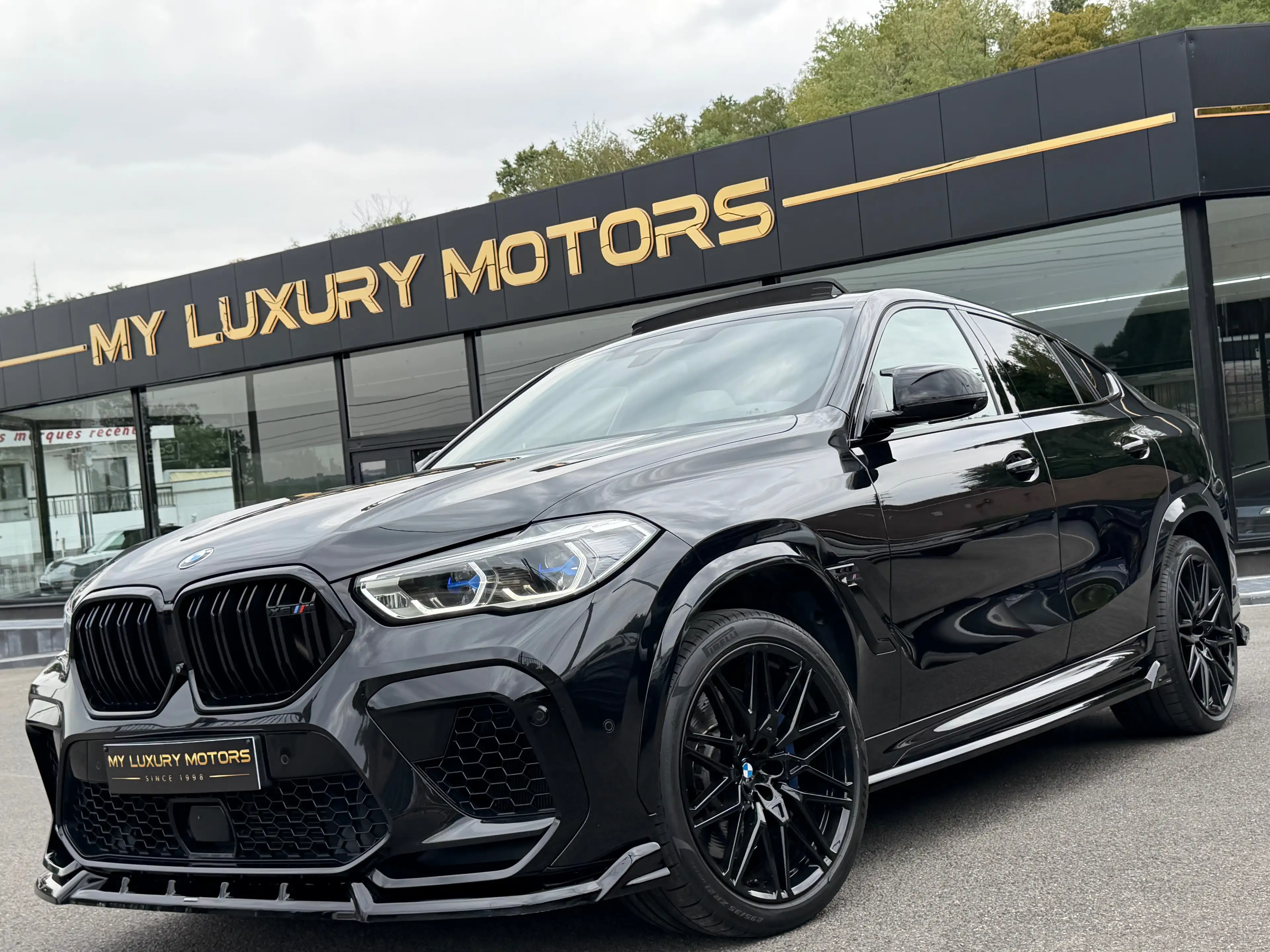 BMW X6 M X6 M 4.4 V8 COMPETITON BLACK PACK MAXTON DESIGN PANORAMIC SKY LOUNCH HEADUP MASSAGES