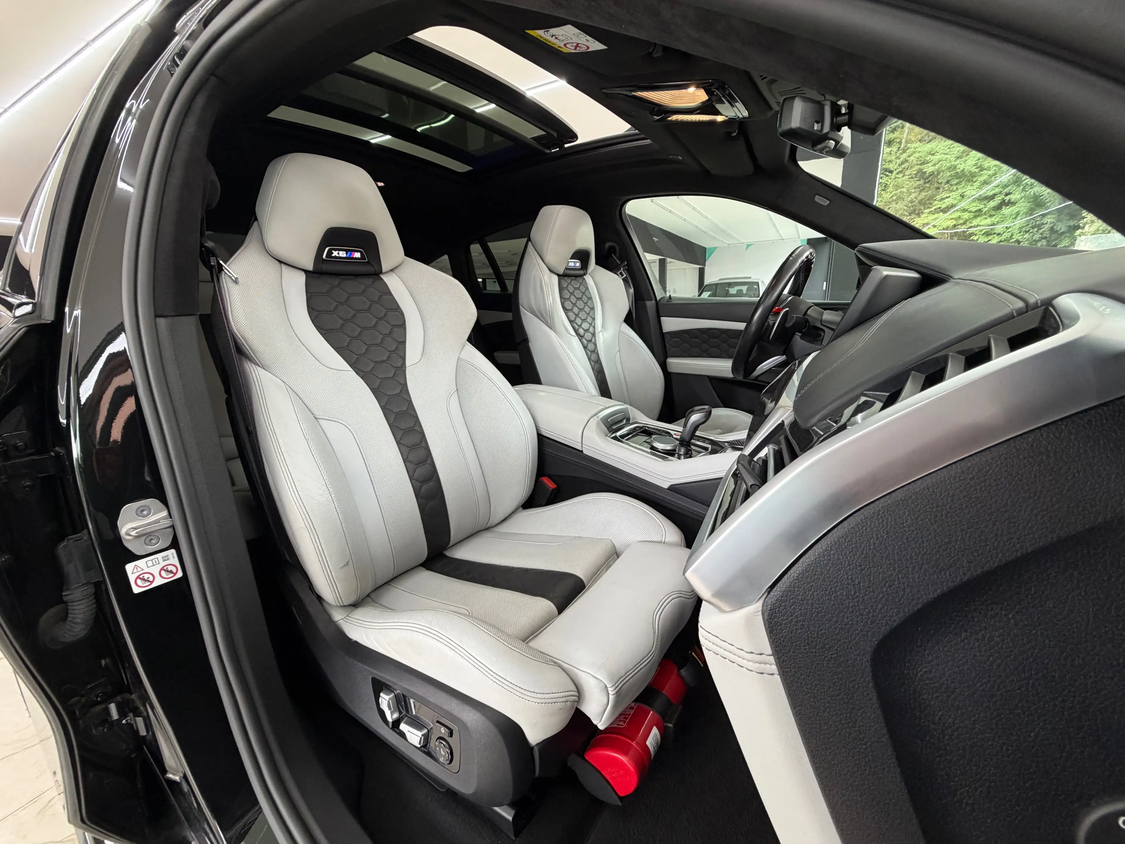 BMW X6 M X6 M 4.4 V8 COMPETITON BLACK PACK MAXTON DESIGN PANORAMIC SKY LOUNCH HEADUP MASSAGES — photo 13