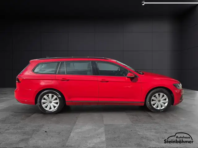 Volkswagen Passat view 7
