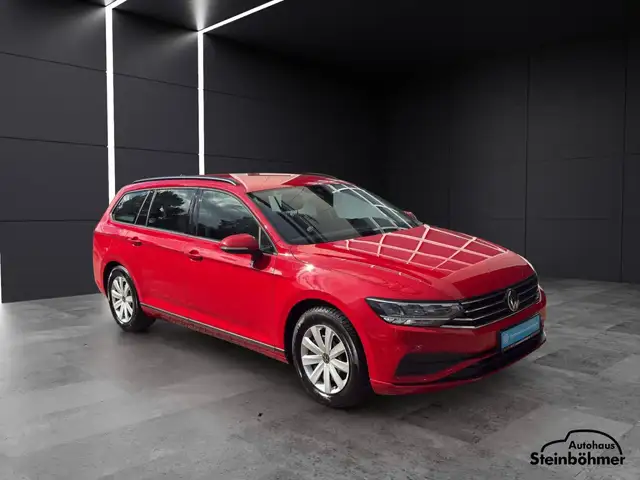 Volkswagen Passat view 8