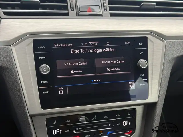 Volkswagen Passat view 23